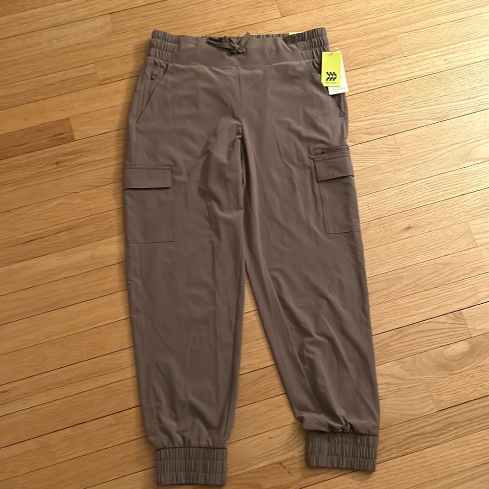All in Motion Mid-Rise Cargo Pant